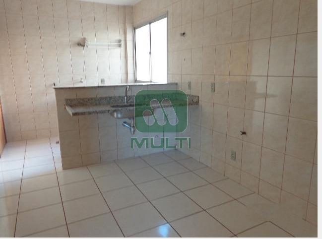 Apartamento à venda com 3 quartos, 82m² - Foto 4