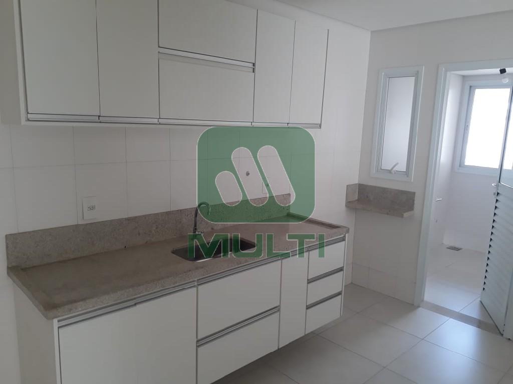 Apartamento à venda com 3 quartos, 109m² - Foto 6