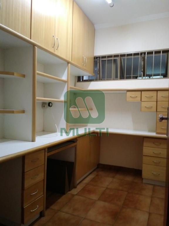 Apartamento à venda com 4 quartos, 205m² - Foto 7