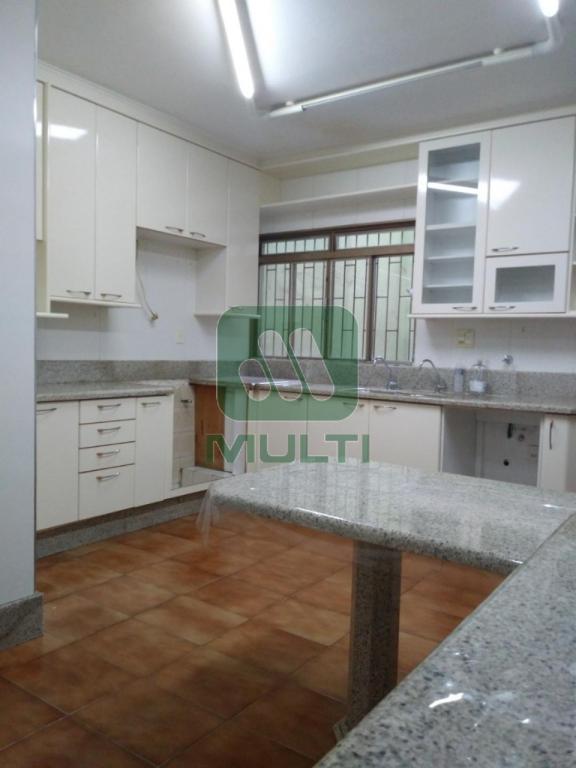 Apartamento à venda com 4 quartos, 205m² - Foto 12