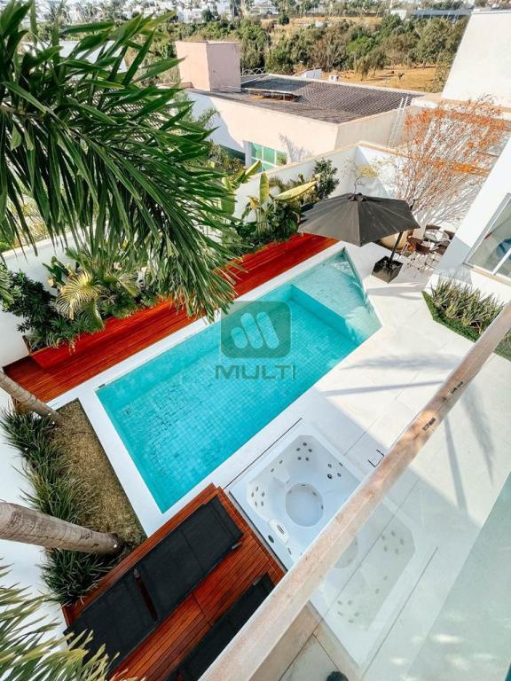 Casa de Condomínio à venda com 5 quartos, 374m² - Foto 25