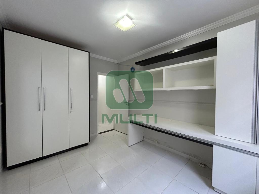 Casa à venda com 4 quartos, 193m² - Foto 20