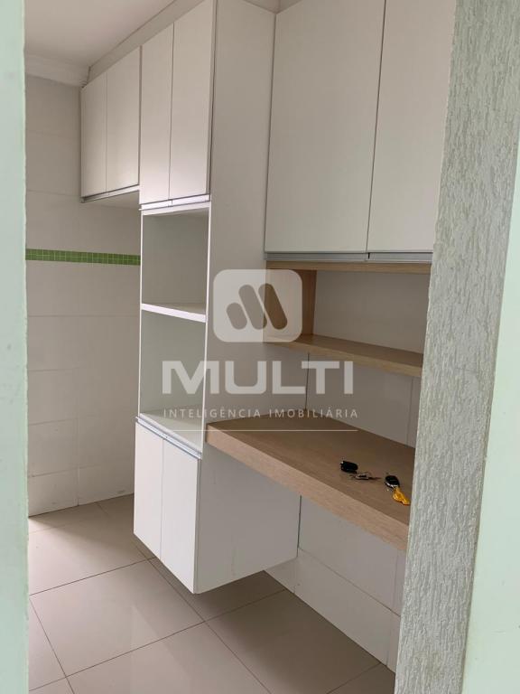 Apartamento à venda com 2 quartos, 60m² - Foto 7