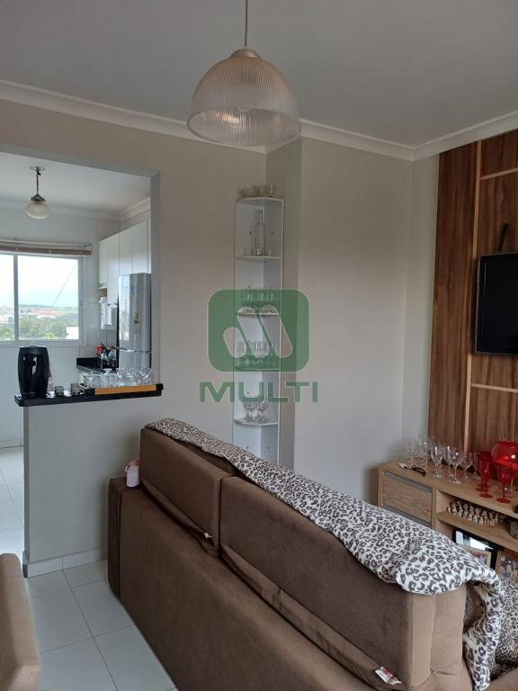 Apartamento à venda com 2 quartos, 54m² - Foto 2