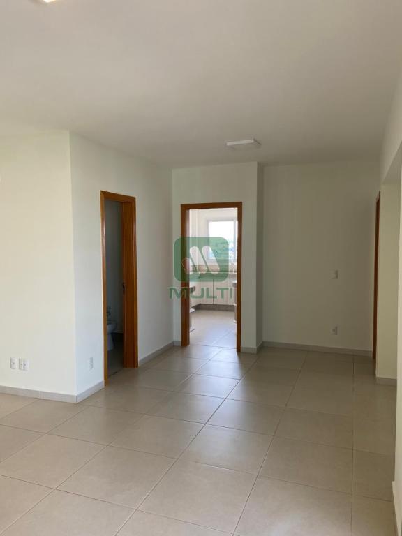 Apartamento à venda com 3 quartos, 108m² - Foto 3