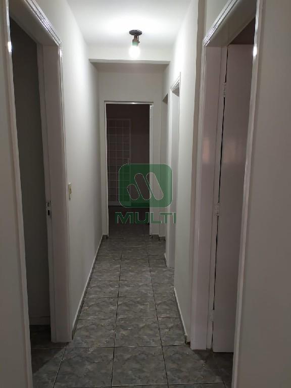 Casa à venda com 3 quartos, 220m² - Foto 18