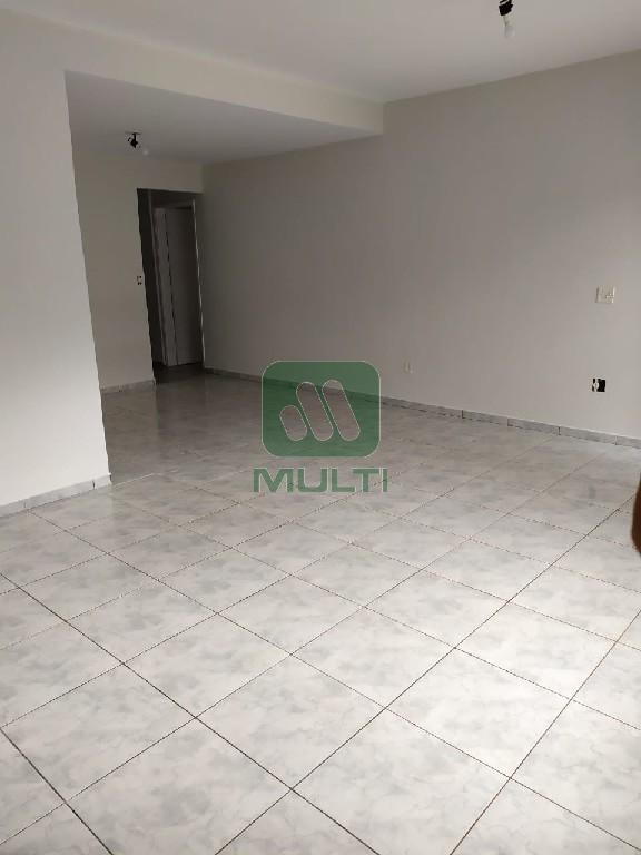 Casa à venda com 3 quartos, 220m² - Foto 21