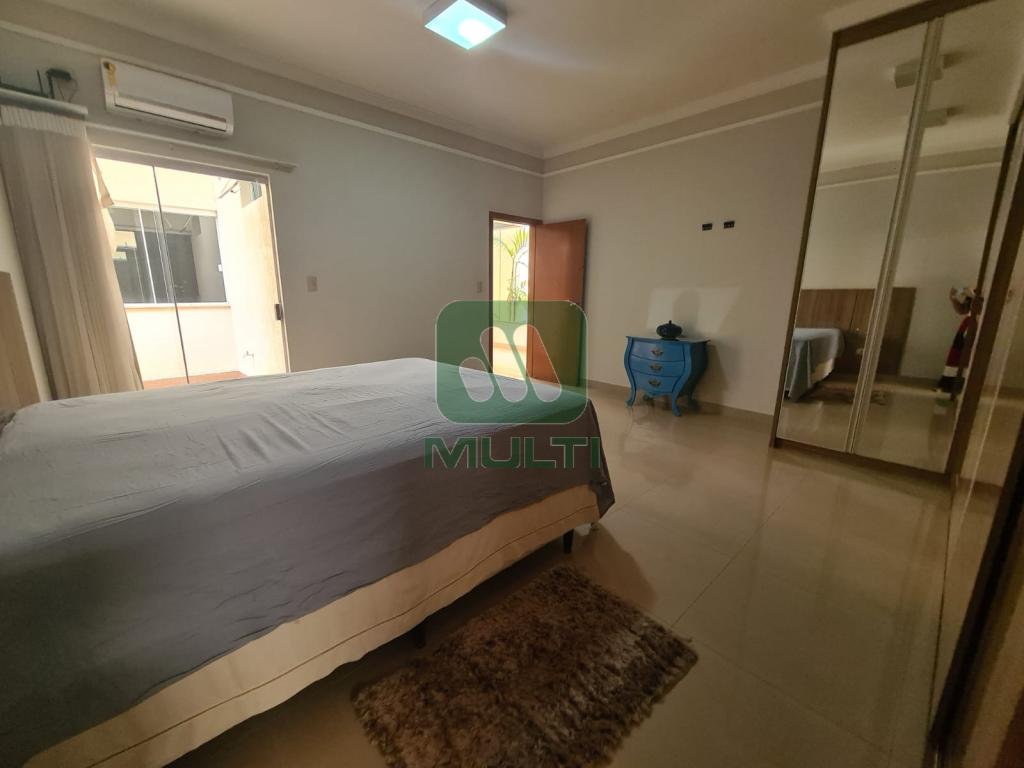 Casa à venda com 3 quartos, 148m² - Foto 17