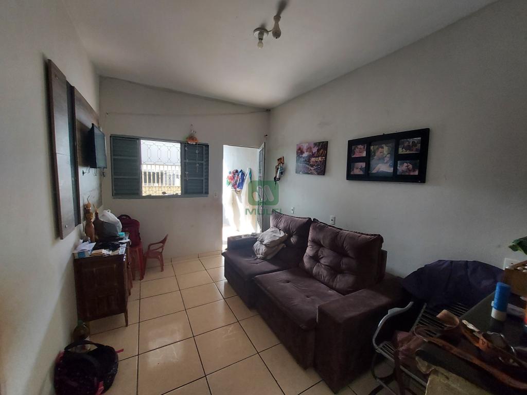 Casa à venda com 5 quartos, 190m² - Foto 5