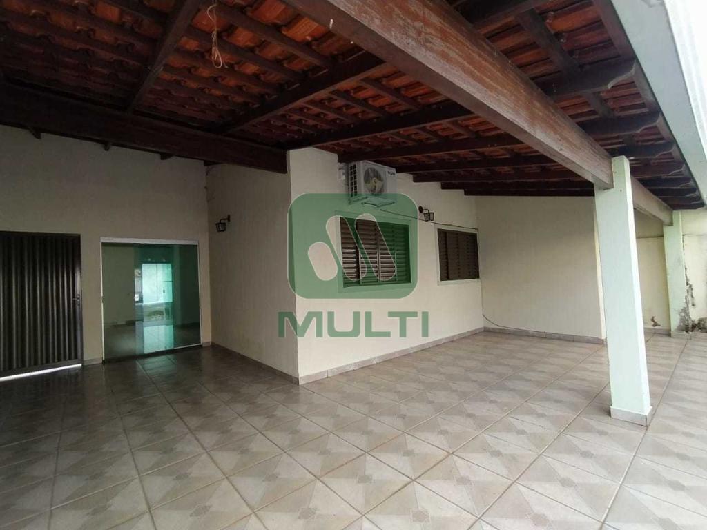 Casa à venda com 2 quartos, 150m² - Foto 12