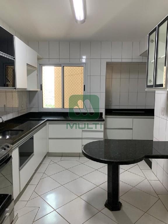 Apartamento à venda com 4 quartos, 136m² - Foto 32