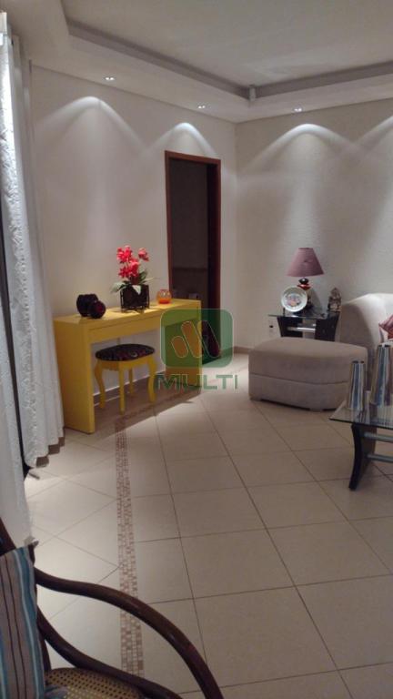 Casa à venda com 3 quartos, 350m² - Foto 16