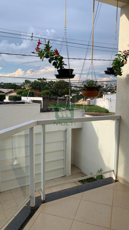 Casa à venda com 3 quartos, 350m² - Foto 22