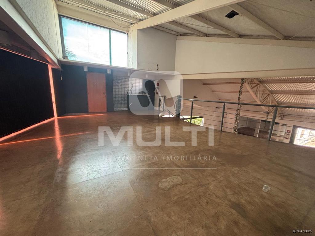 Loja-Salão à venda com 1 quarto, 266m² - Foto 4