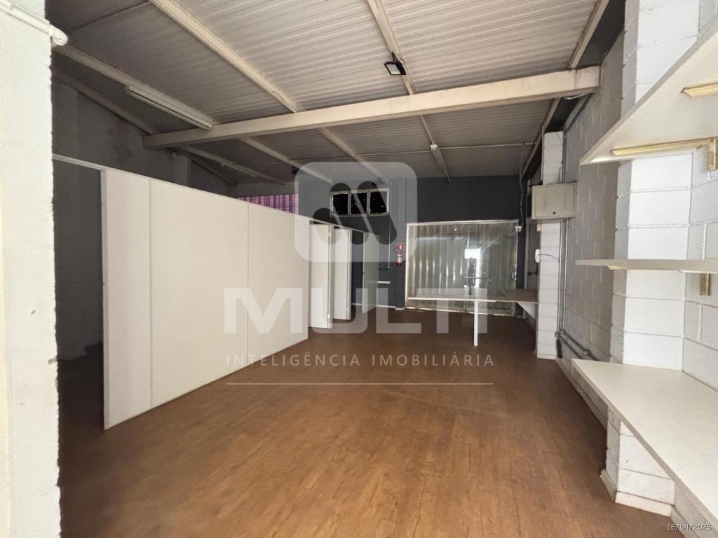 Loja-Salão à venda com 1 quarto, 266m² - Foto 17