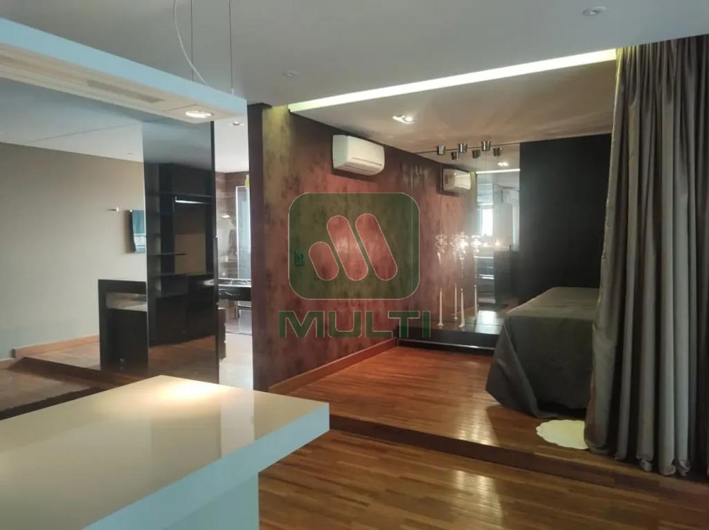 Apartamento à venda com 1 quarto, 130m² - Foto 5