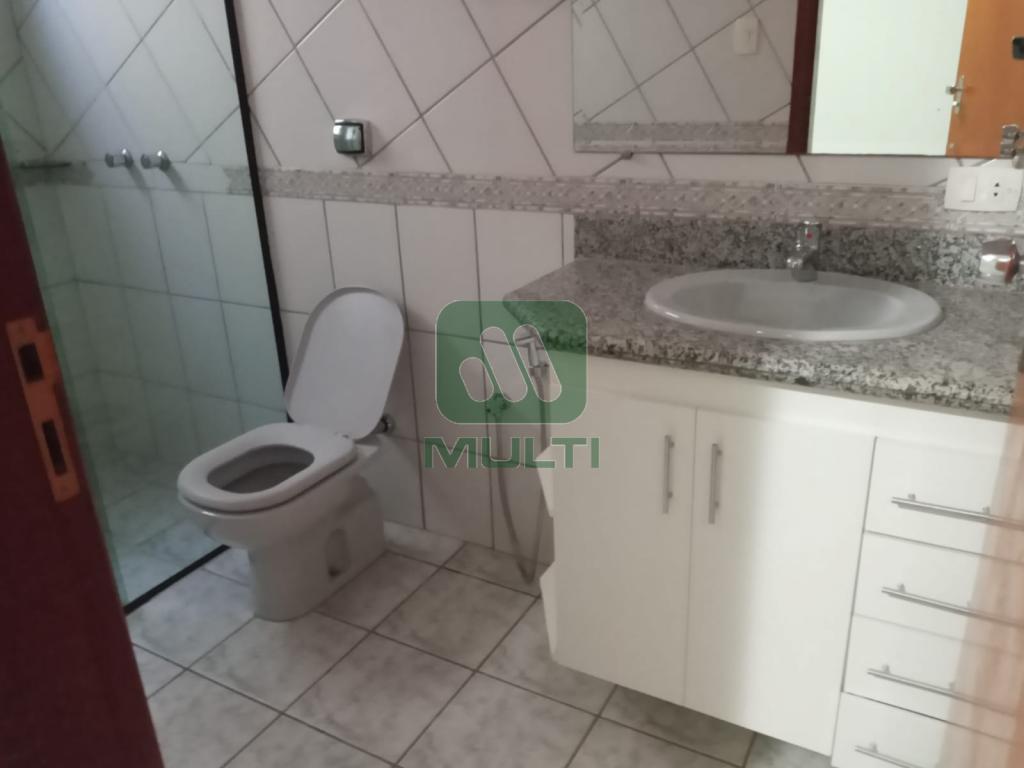 Casa à venda com 3 quartos, 247m² - Foto 10