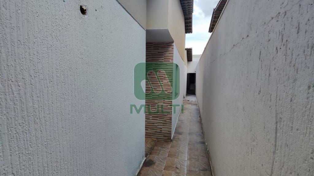 Casa à venda com 2 quartos, 100m² - Foto 9