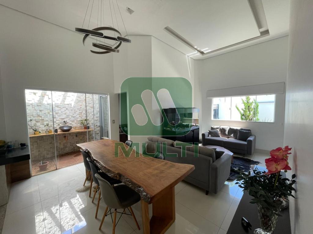 Casa à venda com 4 quartos, 170m² - Foto 16