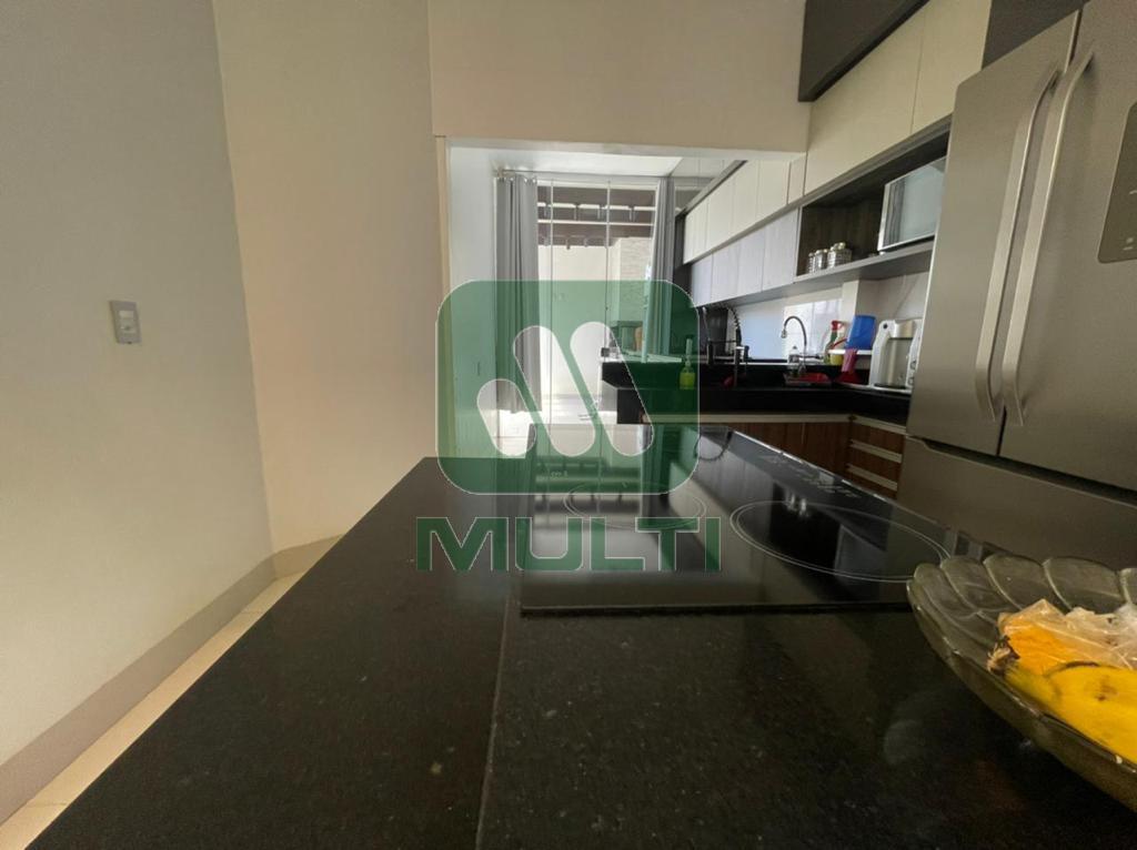 Casa à venda com 4 quartos, 170m² - Foto 18