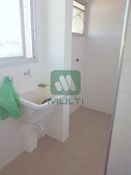 Apartamento à venda com 3 quartos, 130m² - Foto 1