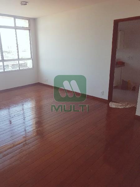 Apartamento à venda com 3 quartos, 130m² - Foto 5