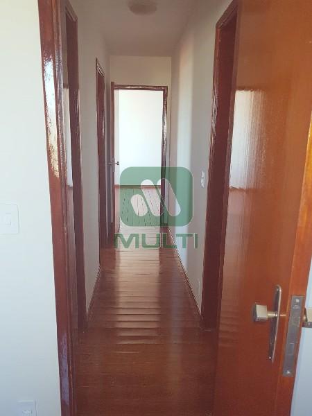 Apartamento à venda com 3 quartos, 130m² - Foto 8