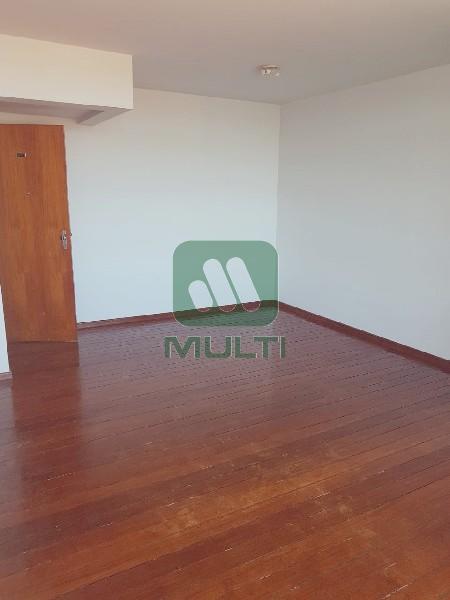 Apartamento à venda com 3 quartos, 130m² - Foto 9