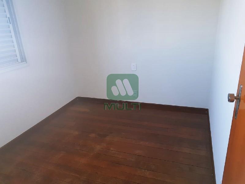 Apartamento à venda com 3 quartos, 130m² - Foto 14