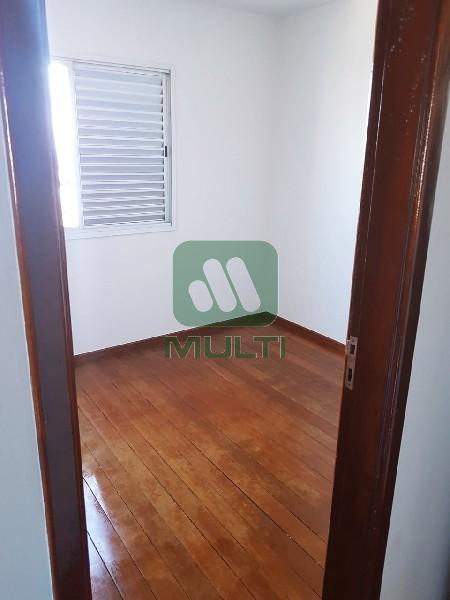 Apartamento à venda com 3 quartos, 130m² - Foto 17