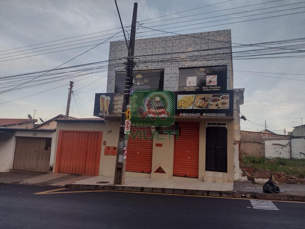 Prédio Inteiro à venda com 3 quartos, 220m² - Foto 1