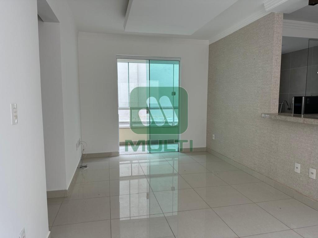 Apartamento à venda com 2 quartos, 62m² - Foto 4