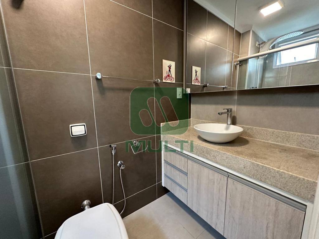 Apartamento à venda com 2 quartos, 62m² - Foto 16