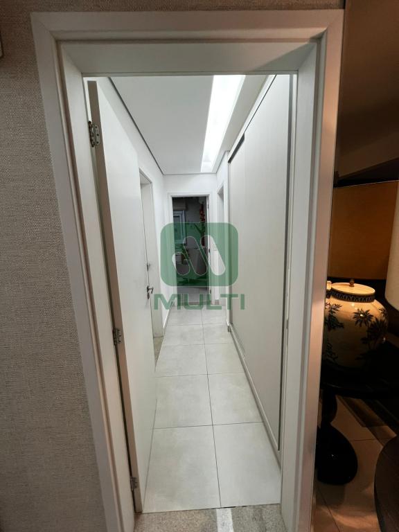 Apartamento à venda com 3 quartos, 109m² - Foto 13