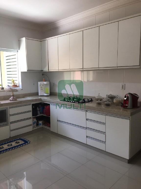 Casa à venda com 4 quartos, 396m² - Foto 18