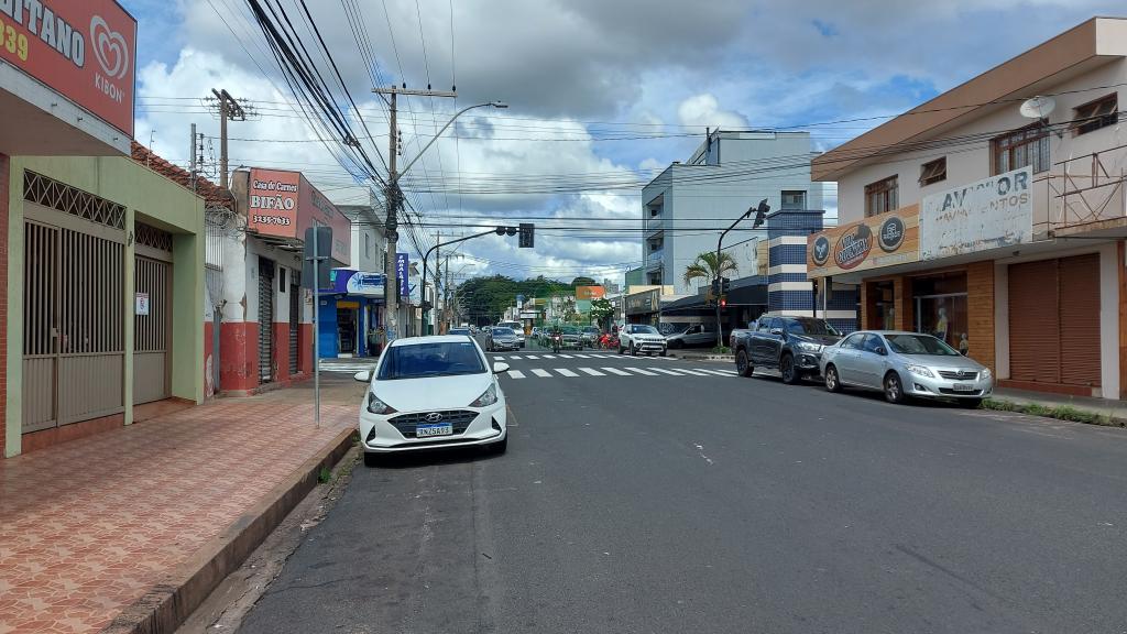 Prédio Inteiro à venda com 4 quartos, 159m² - Foto 1