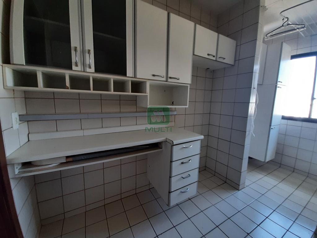 Apartamento à venda com 3 quartos, 84m² - Foto 5