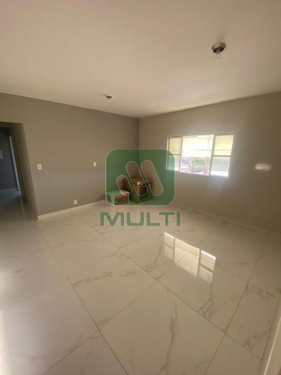 Apartamento à venda com 3 quartos, 80m² - Foto 1