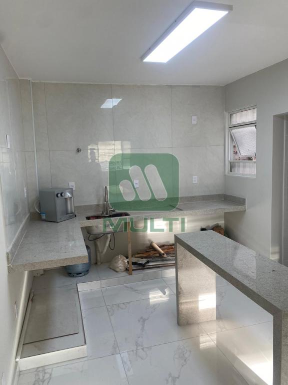 Apartamento à venda com 3 quartos, 80m² - Foto 8