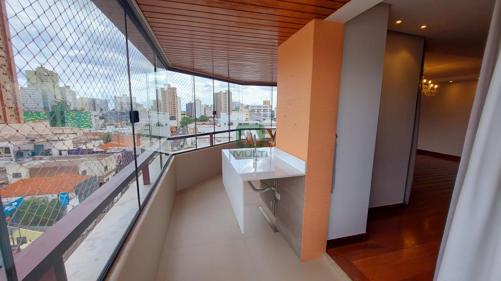 Apartamento à venda com 4 quartos, 262m² - Foto 3