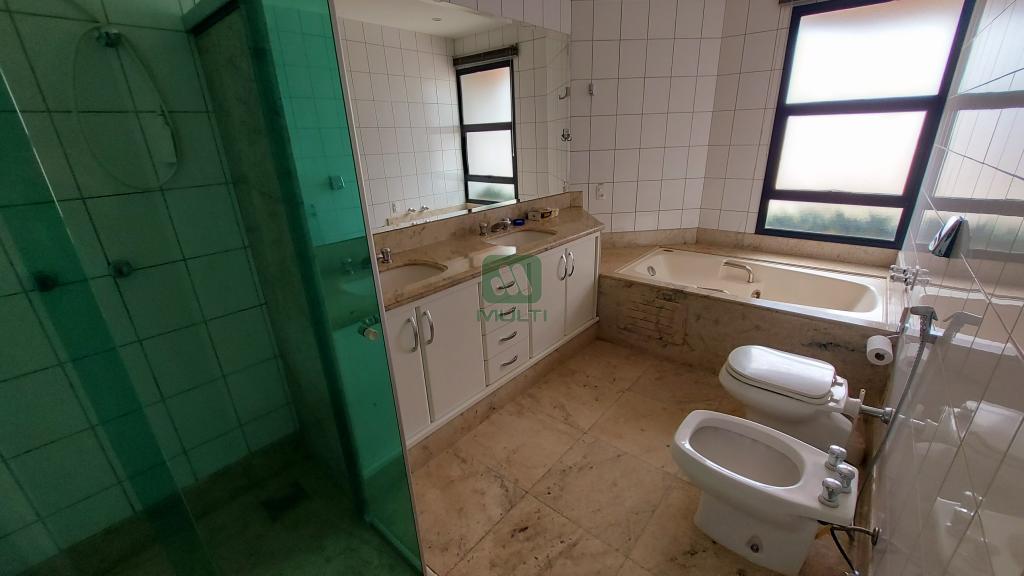 Apartamento à venda com 4 quartos, 262m² - Foto 11