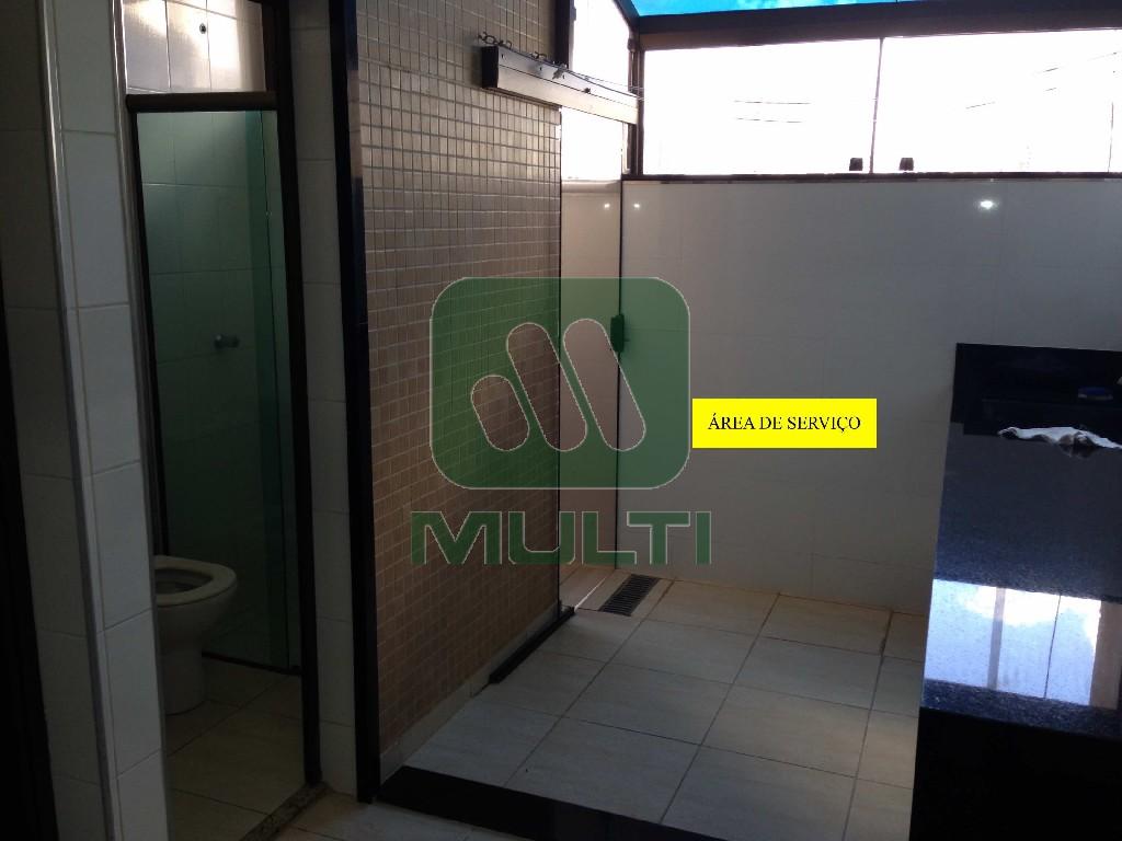 Apartamento à venda com 3 quartos, 174m² - Foto 2