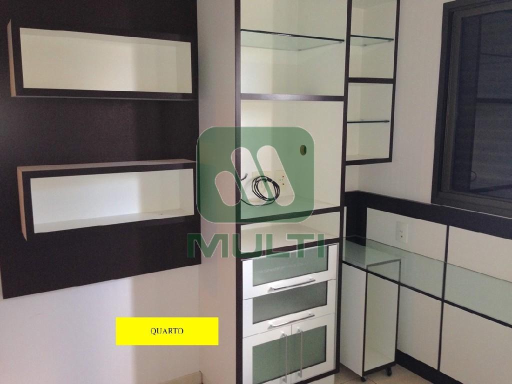 Apartamento à venda com 3 quartos, 174m² - Foto 17