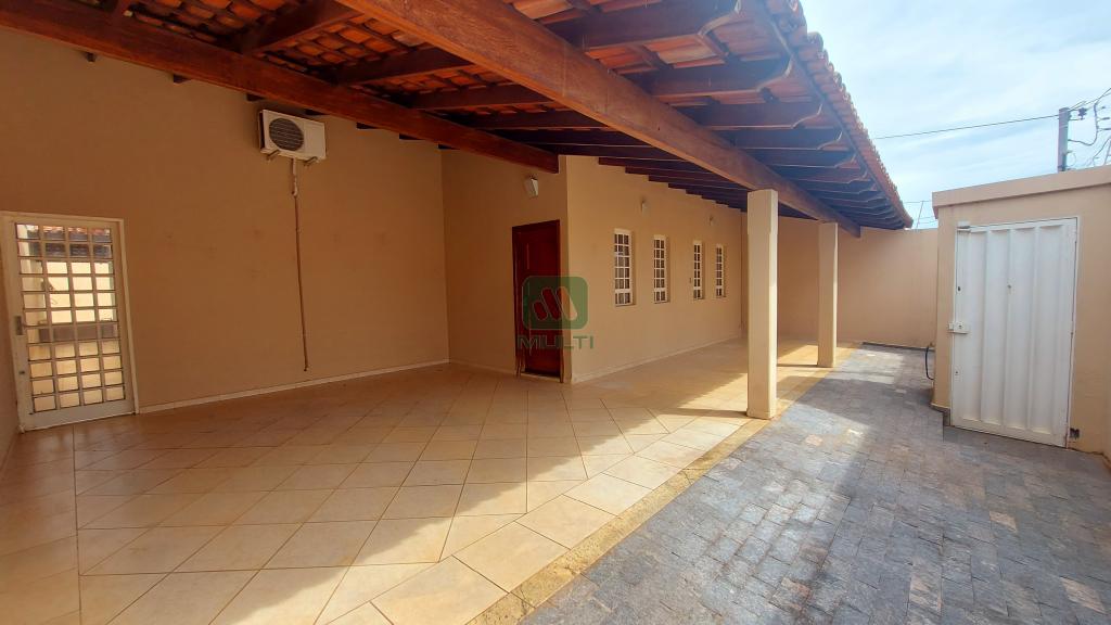 Casa à venda com 3 quartos, 224m² - Foto 19