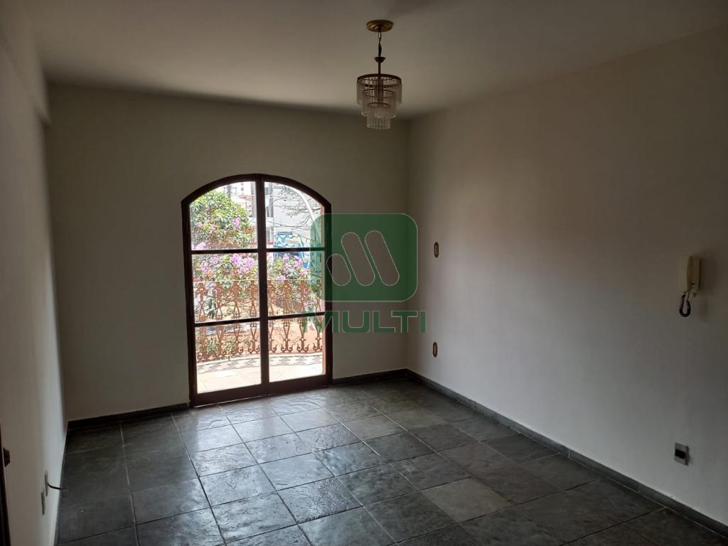 Apartamento à venda com 2 quartos, 87m² - Foto 1