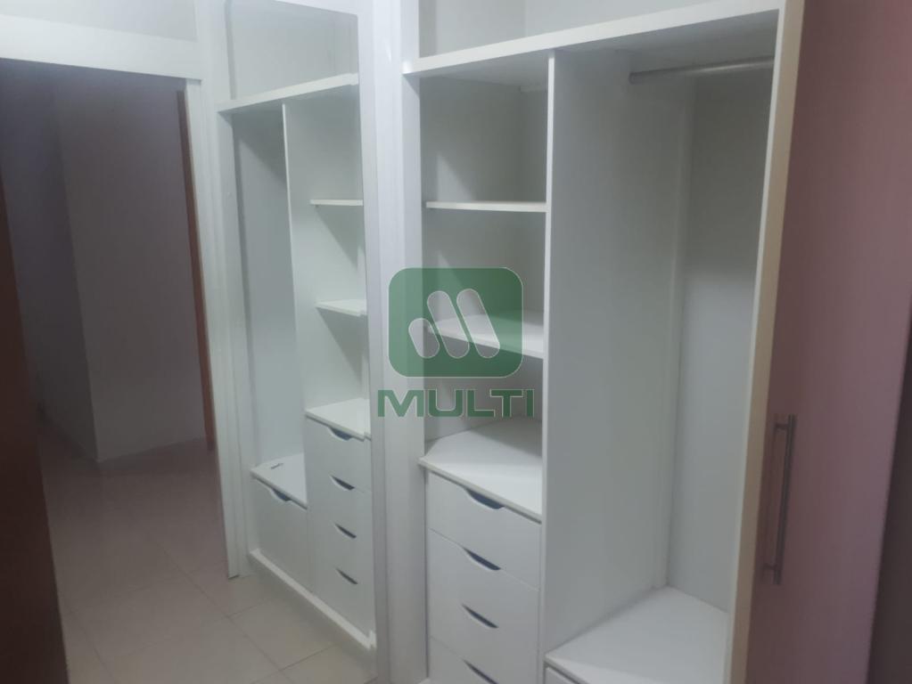 Apartamento à venda com 3 quartos, 189m² - Foto 7