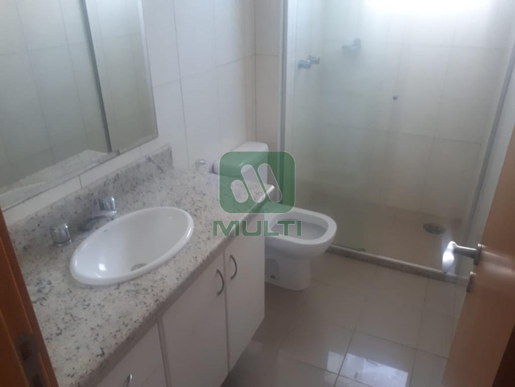 Apartamento à venda com 3 quartos, 189m² - Foto 8