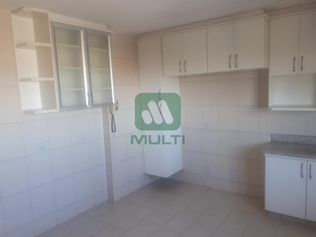 Apartamento à venda com 3 quartos, 189m² - Foto 15