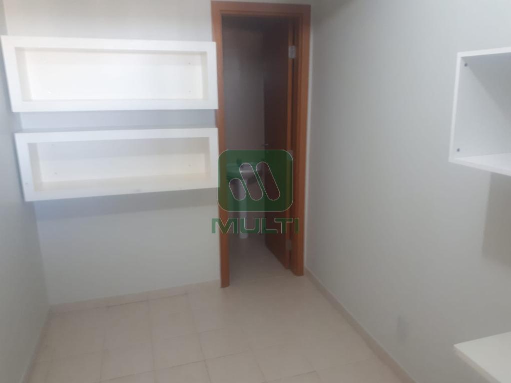 Apartamento à venda com 3 quartos, 189m² - Foto 17