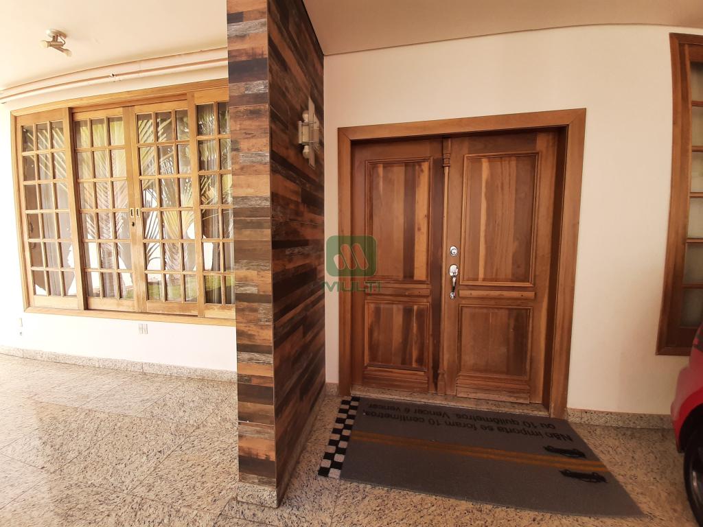 Casa à venda com 3 quartos, 207m² - Foto 5